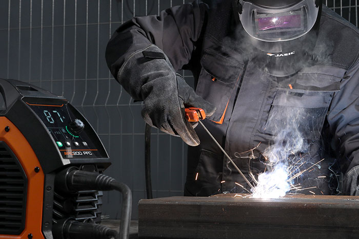 What is arc welding