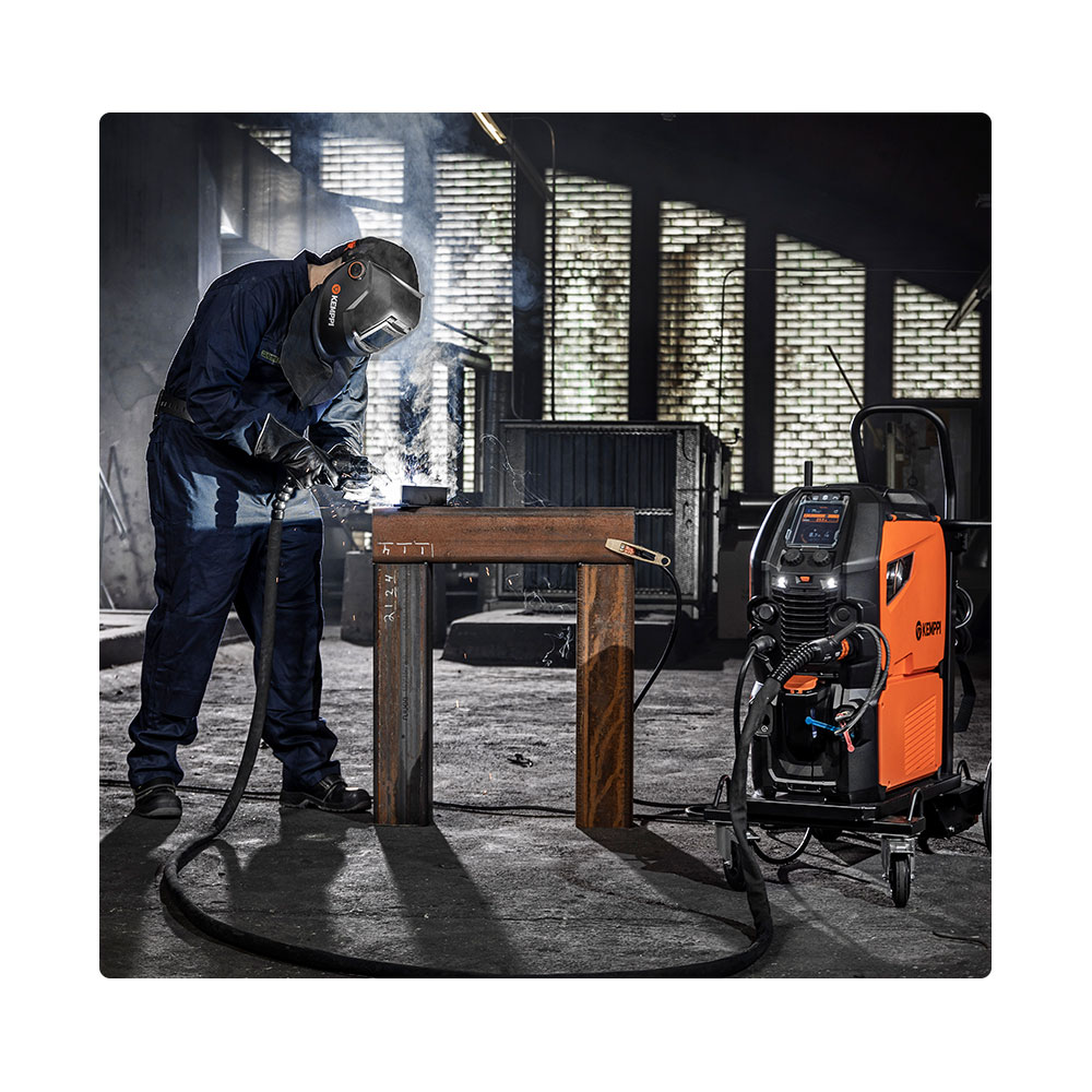 Jasic EVO MIG 350 CT welder display
